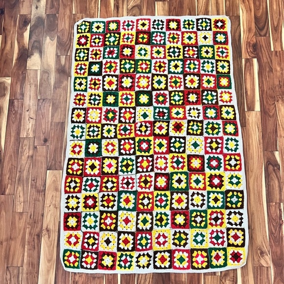 Vintage Small Wool Knitted Afghan Grannycore Retro Handmade Blanket Cabincore - Picture 2 of 4